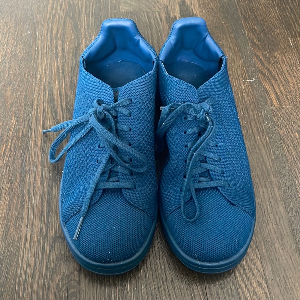 Blue knit adidas Stan smith
